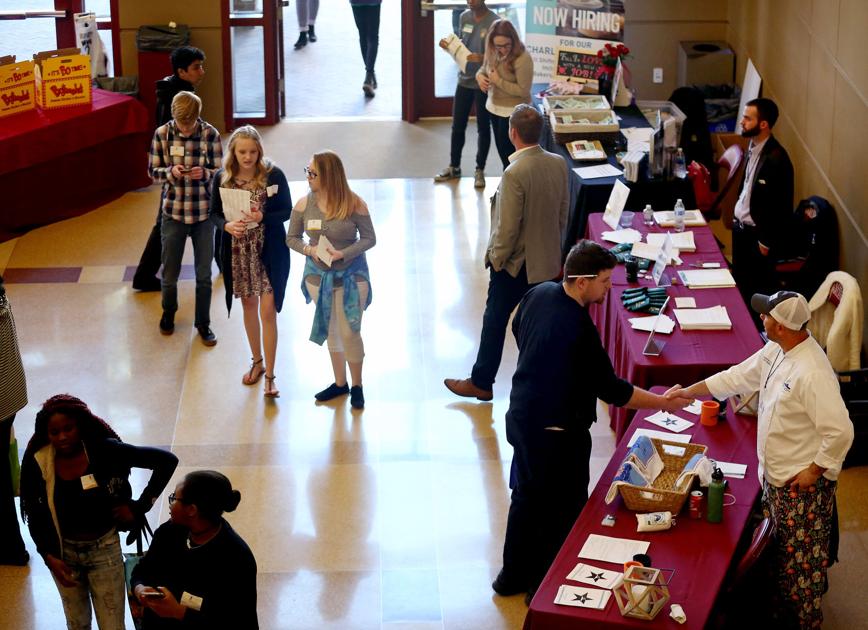 Sc Unemployment Claims Skyrocket By 400 Percent With Job Losses Caused By Coronavirus Covid 19 Postandcourier Com