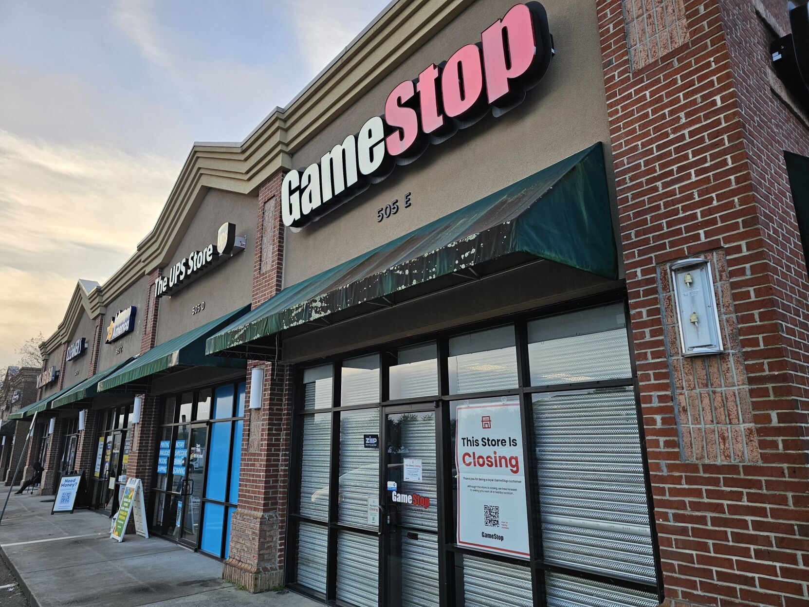GameStop closings hit Charleston area