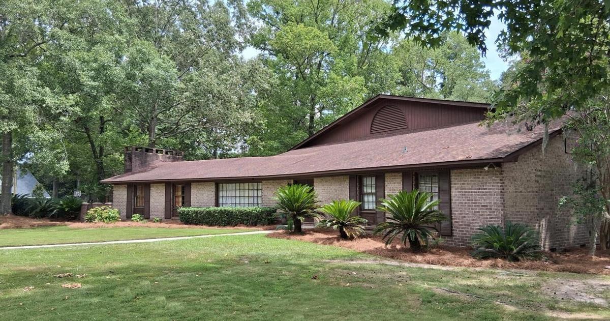 Dieses Haus in Goose Creek besticht durch ein aufregendes Interieur mit ...