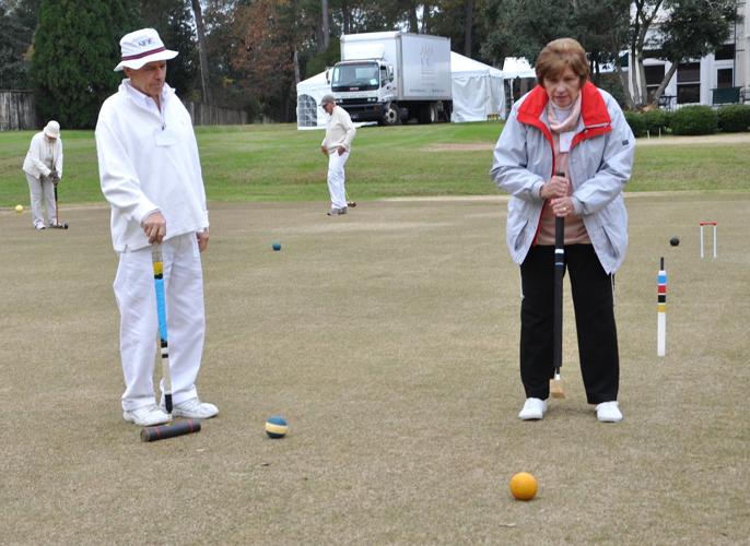 Croquet Hall of Fame member conducts clinic at Green Boundary Club in