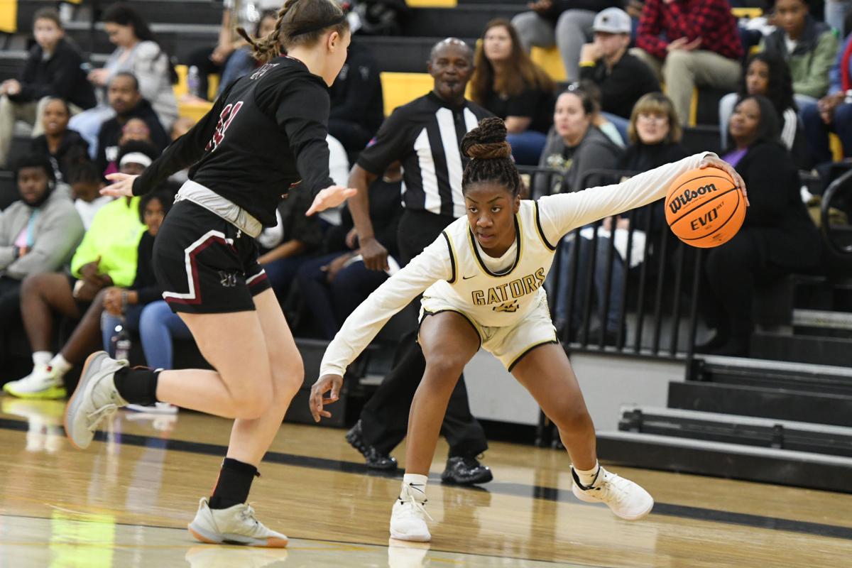 Goose Creek Girls Top Wando Clinch Region Title Gators Edge