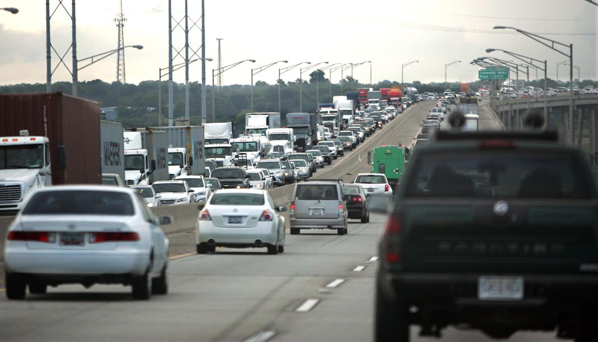 Total eclipse of the commute A continuous Eclipse Day traffic report