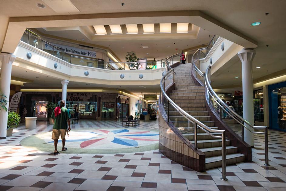 Closeout Columbia Malls Fight For Relevance In The New Consumer