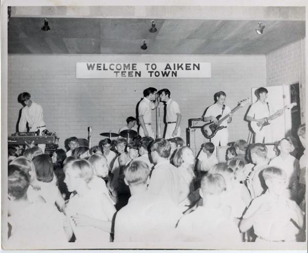 Teen Town memories: The Intruders perform again after 50 years