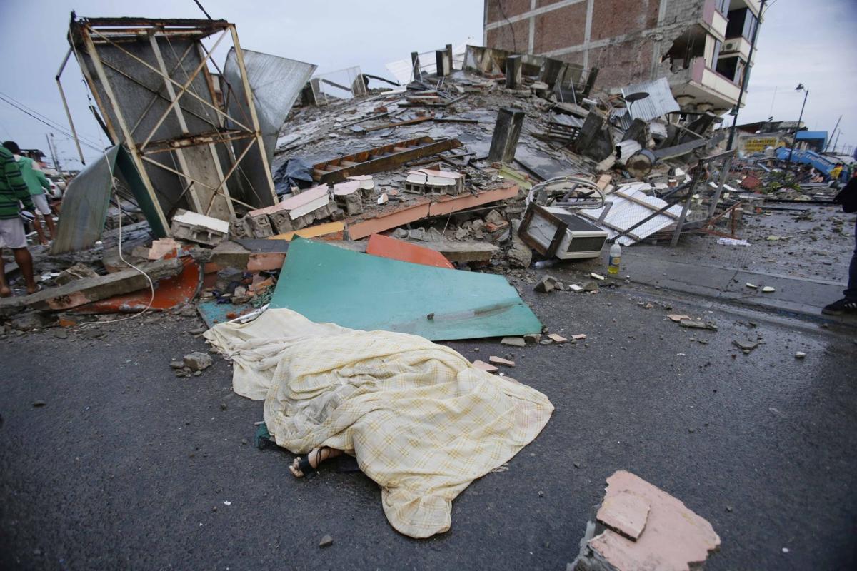Ecuador earthquake: hundreds dead, thousands injured