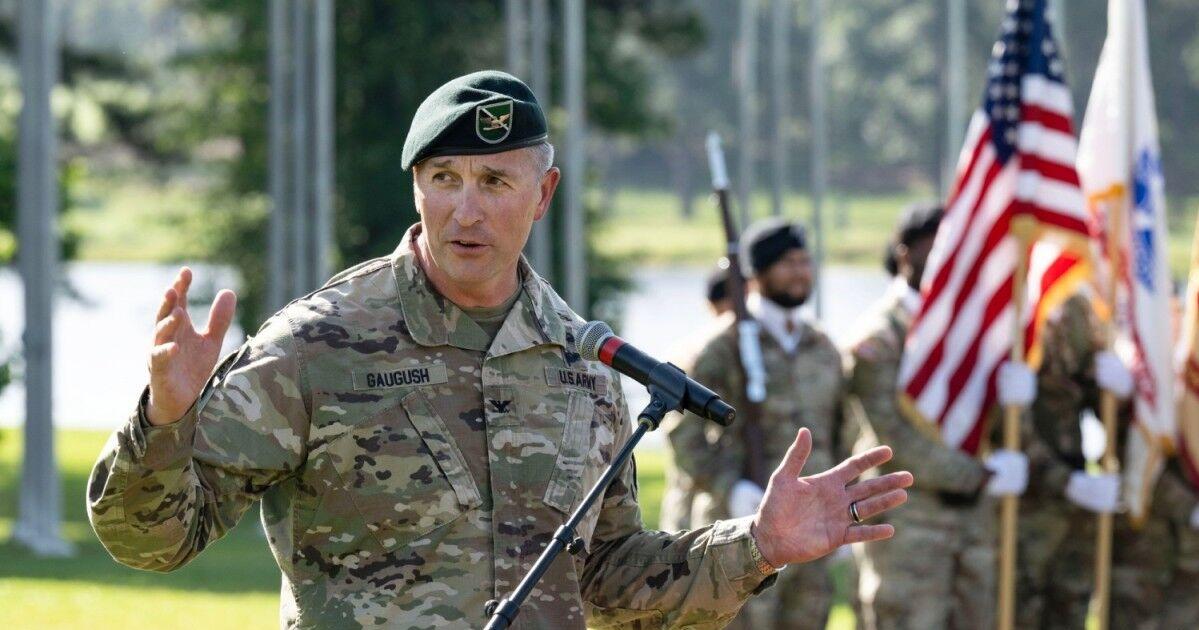 Garisson Commander Col. David Gaugush joins Fort Jackson
