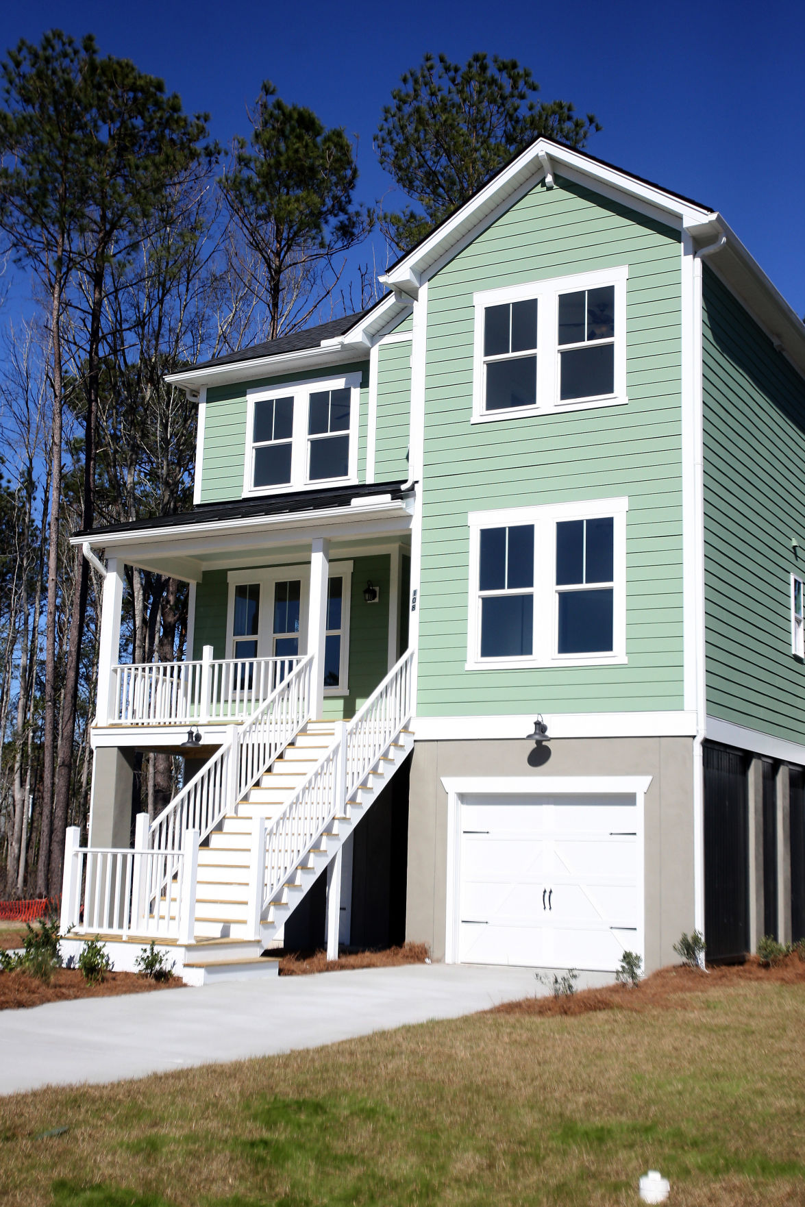 Beazer unveils upscale neighborhood of raised homes near Beresford