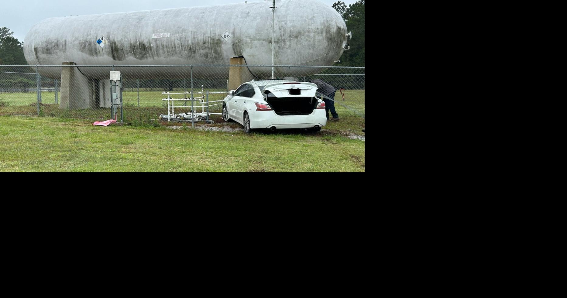 Propane leak prompts evacuation after vehicle crash in Kingstree
