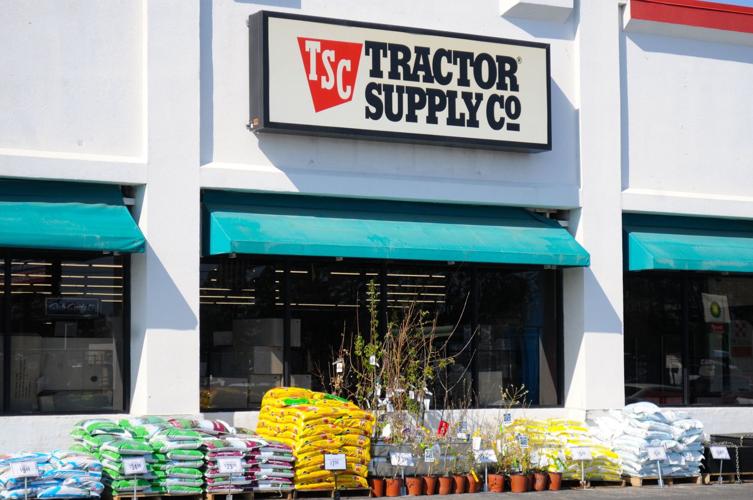 Tractor Supply Moncks Cornernull