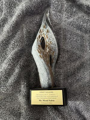 Richard Allen Award Monti Valrie