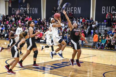 Charleston Southern S Ke Asia Jackson Makes It To 1 000 Points