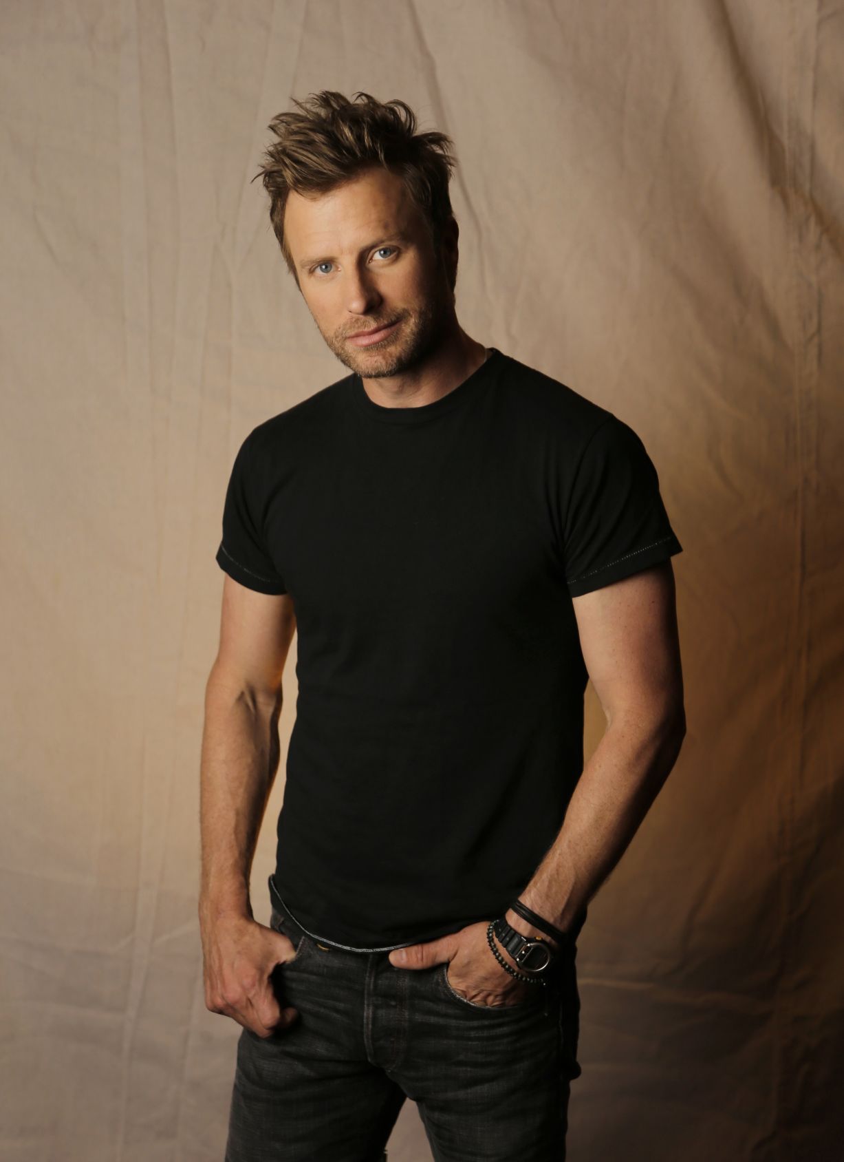 Dierks bentley deals black