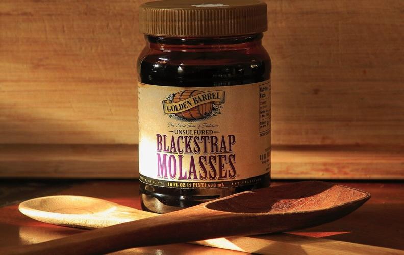 Col 819 First Taste of Blackstrap Molasses - thumbnail_Molasses 1