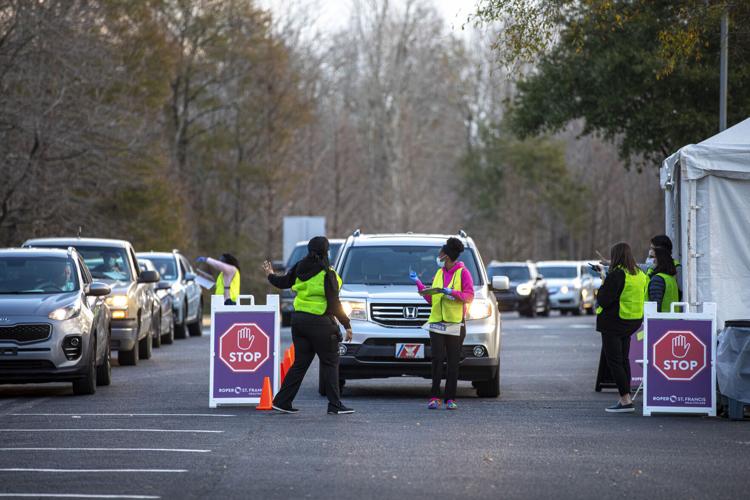 Photos Roper St. Francis Healthcare COVID19 vaccine drivethru for
