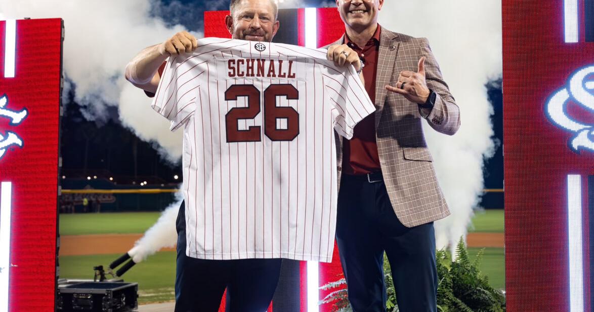 After arriving via helicopter, Schnall ready to attack Gamecocks' coaching job