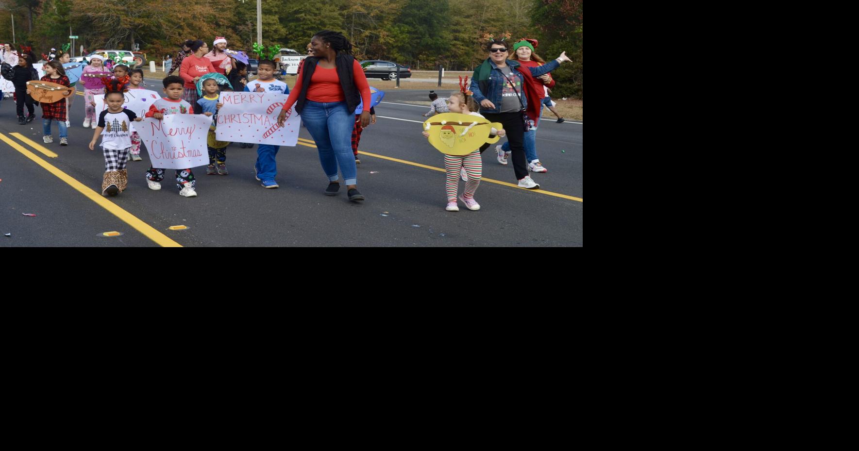 New Ellenton holds annual Christmas parade with candy galore Aiken