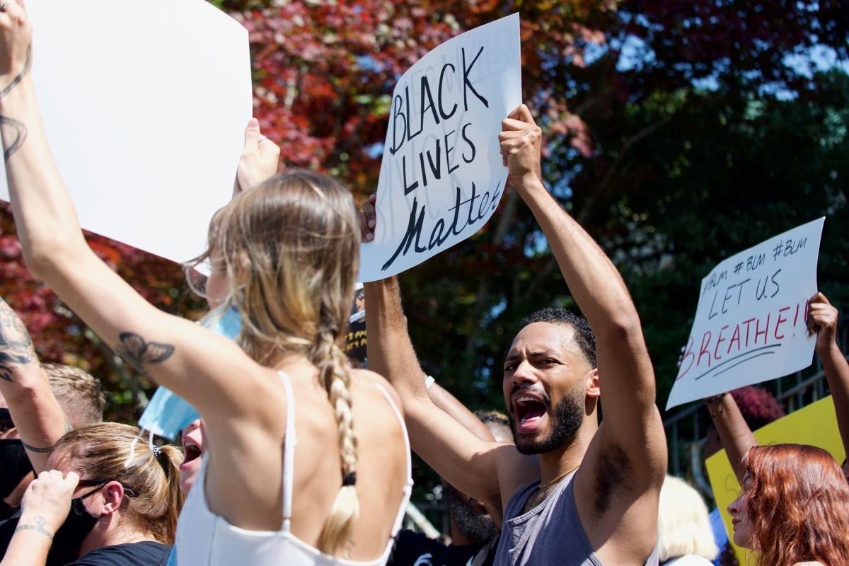 BLM Sign, Courthouse, Chanting
