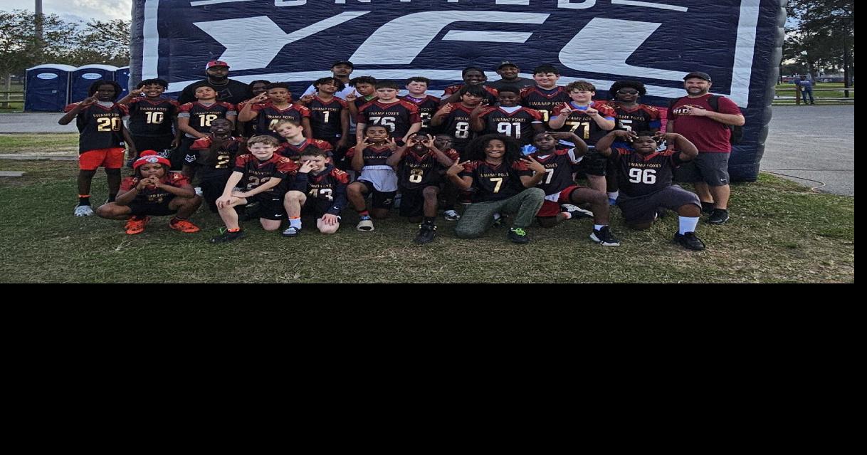 Football teams claim national titles