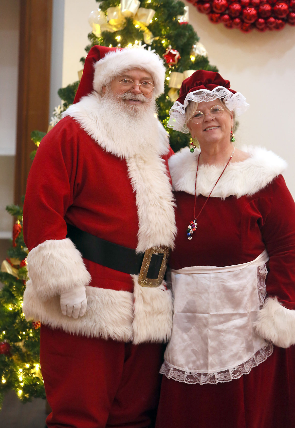 Kids visit Santa Claus at Citadel Mall | Photo Galleries ...