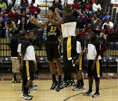 Gators rally past Warriors