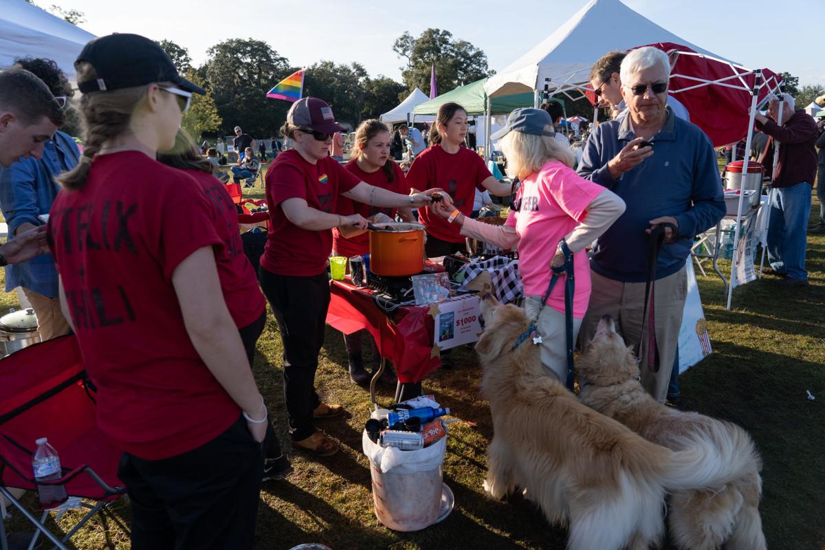 pc-111818-fe-cookoffscene-28.jpg