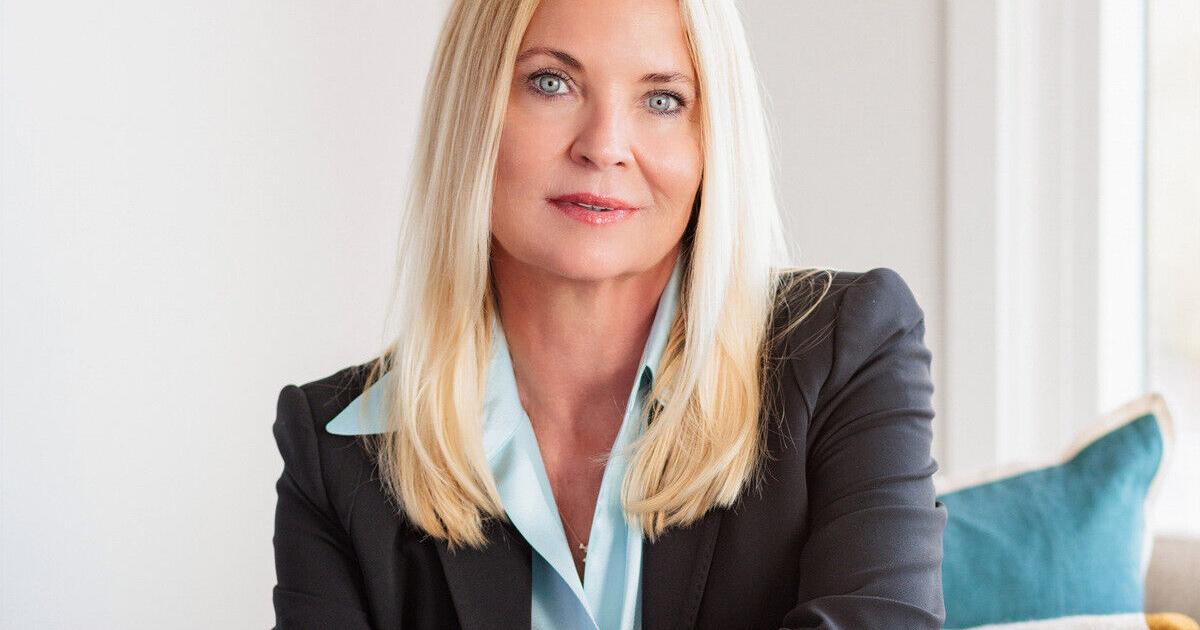 featured image for post Unlisted Highlights the Personal Philosophy and Market Leadership Behind Boston Real Estate Advisor Beth Dickerson