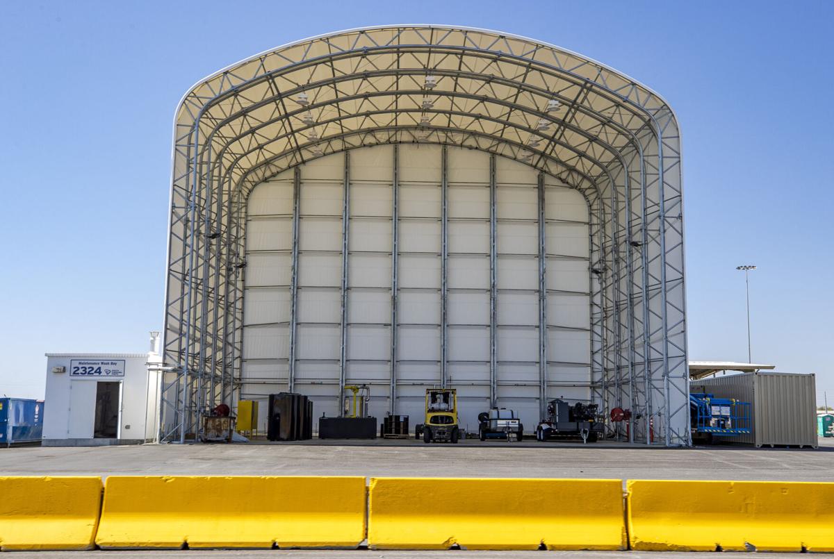 Hugh Leatherman Terminal 23.jpg