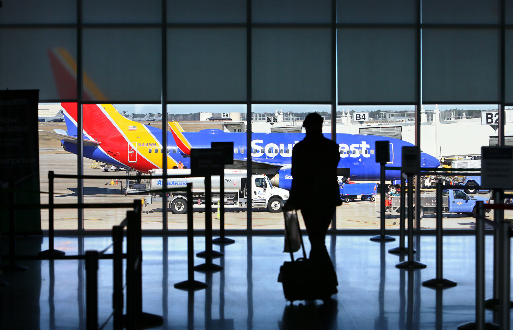 southwest checked baggage connecting flights