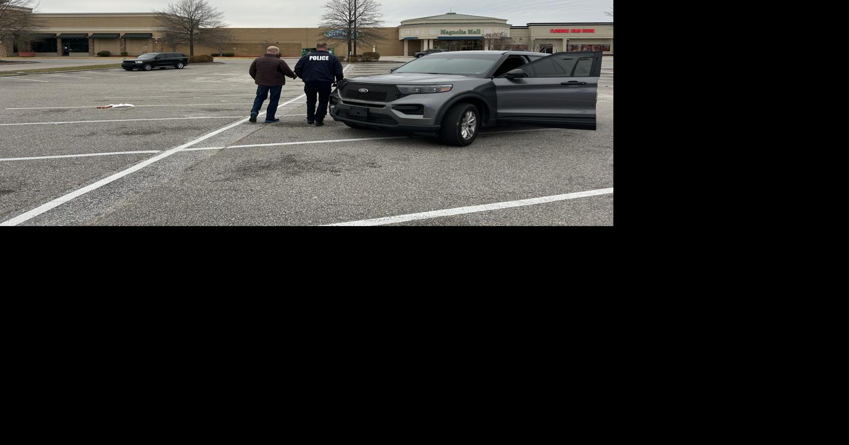 Teenager killed in Magnolia Mall parking lot shooting