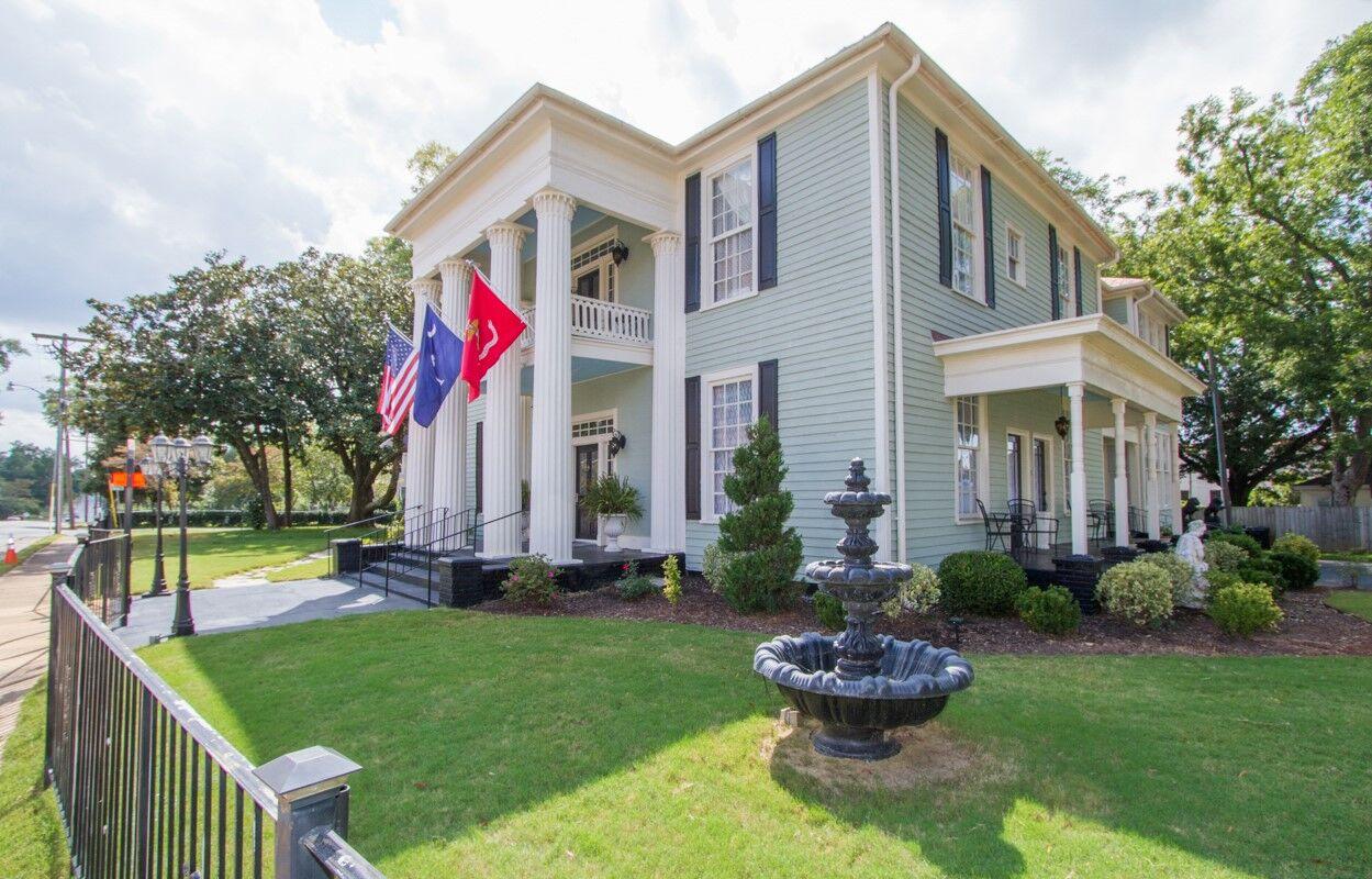 Anderson’s restored Wilhite House mixes modern comforts with 1850s