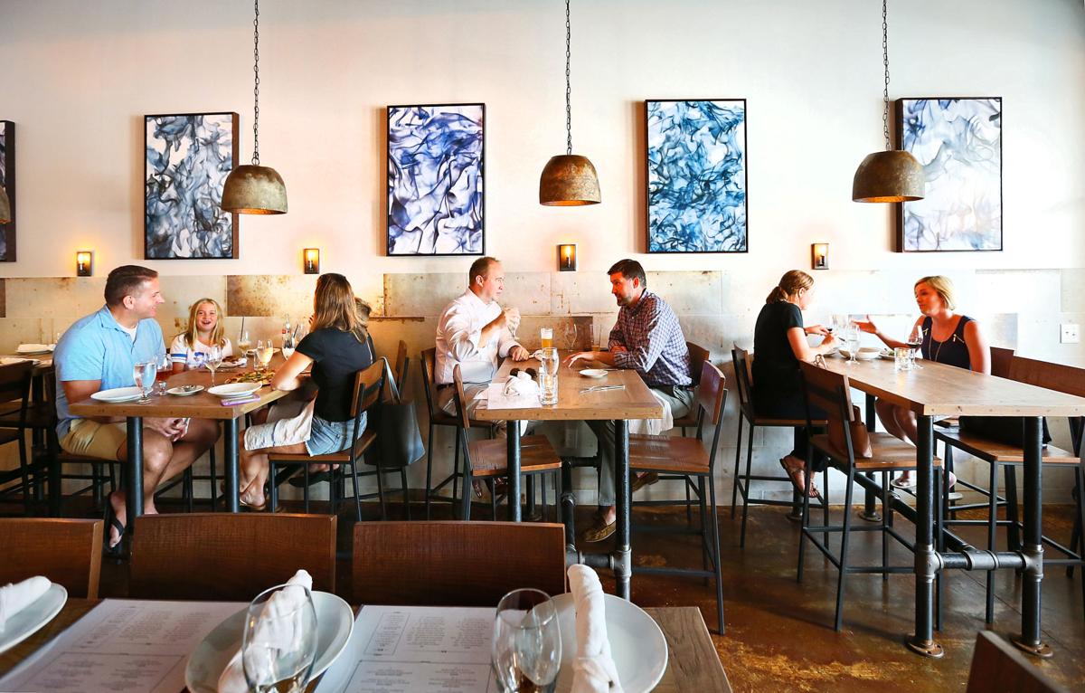 lede diners woodandgrain.jpg (copy)