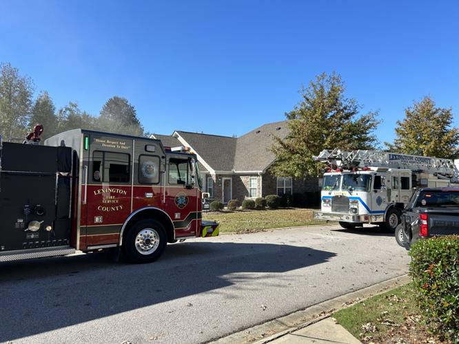 2 firefighters injured while battling fire at Lexington