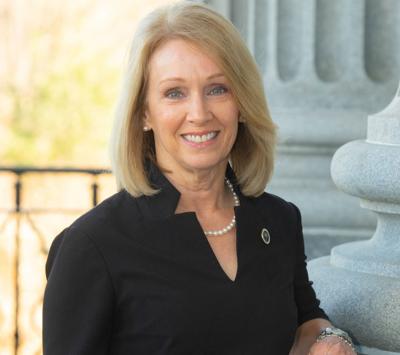 01) Rep. Sylleste Davis Headshot