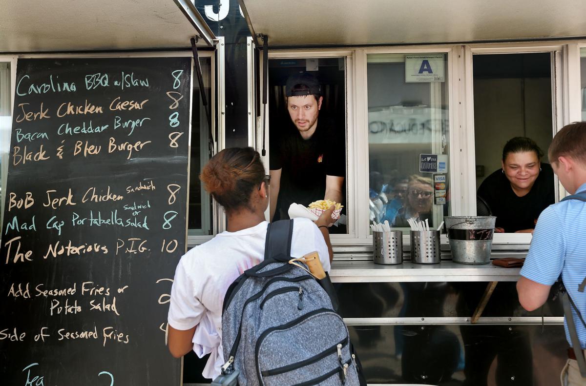 Charleston Chefs Personalities Reveal Their Favorite Food Trucks Postandcourier Com