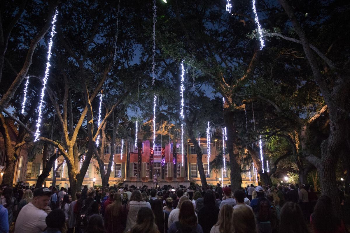 College Of Charleston Christmas 2022 Singing College Of Charleston Plans Special Cistern Light Show This Month | News |  Postandcourier.com