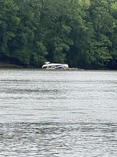 Plane makes emergency landing on Catawba River near York County, News
