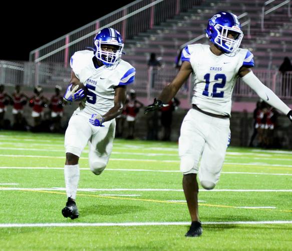 Caleb Wright Rookie Trojans spread it around in shutout victory