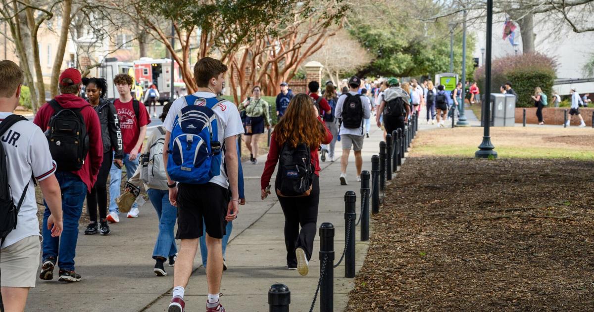 Commentary: USC serves South Carolina students first