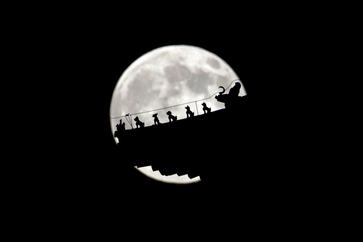 Supermoon