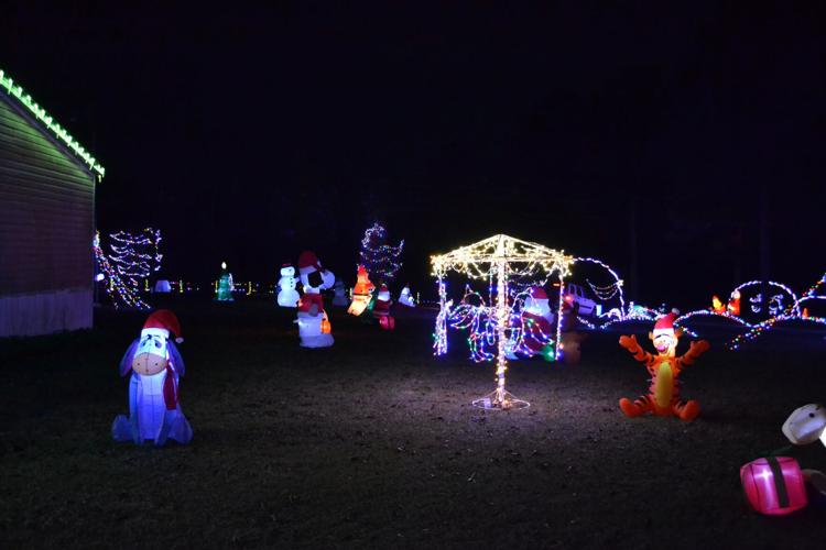 Sennsational Lights drivethru light display in Aiken brings something