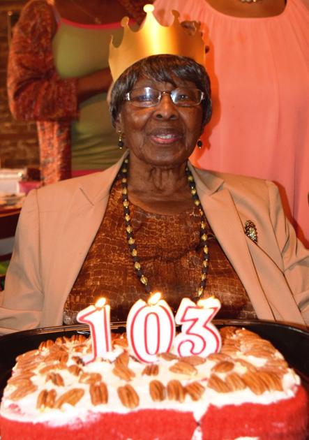 Queen Bee Turns 103 Georgetown Native Rebecca Izard Celebrates