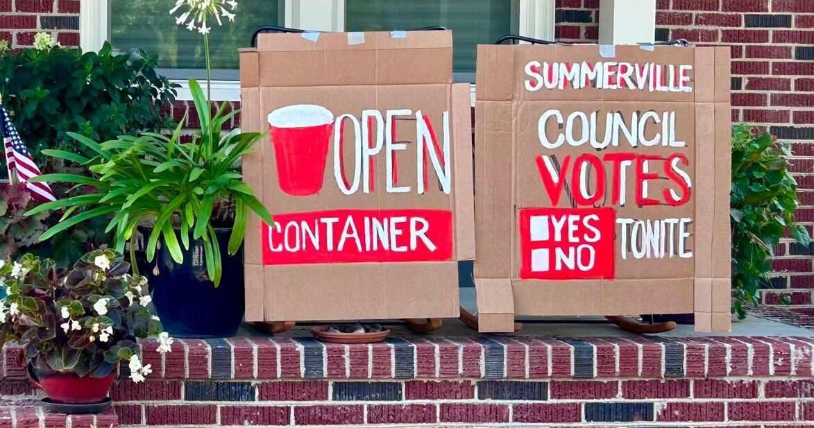 Summerville council postpones open-container entertainment district vote. Again.
