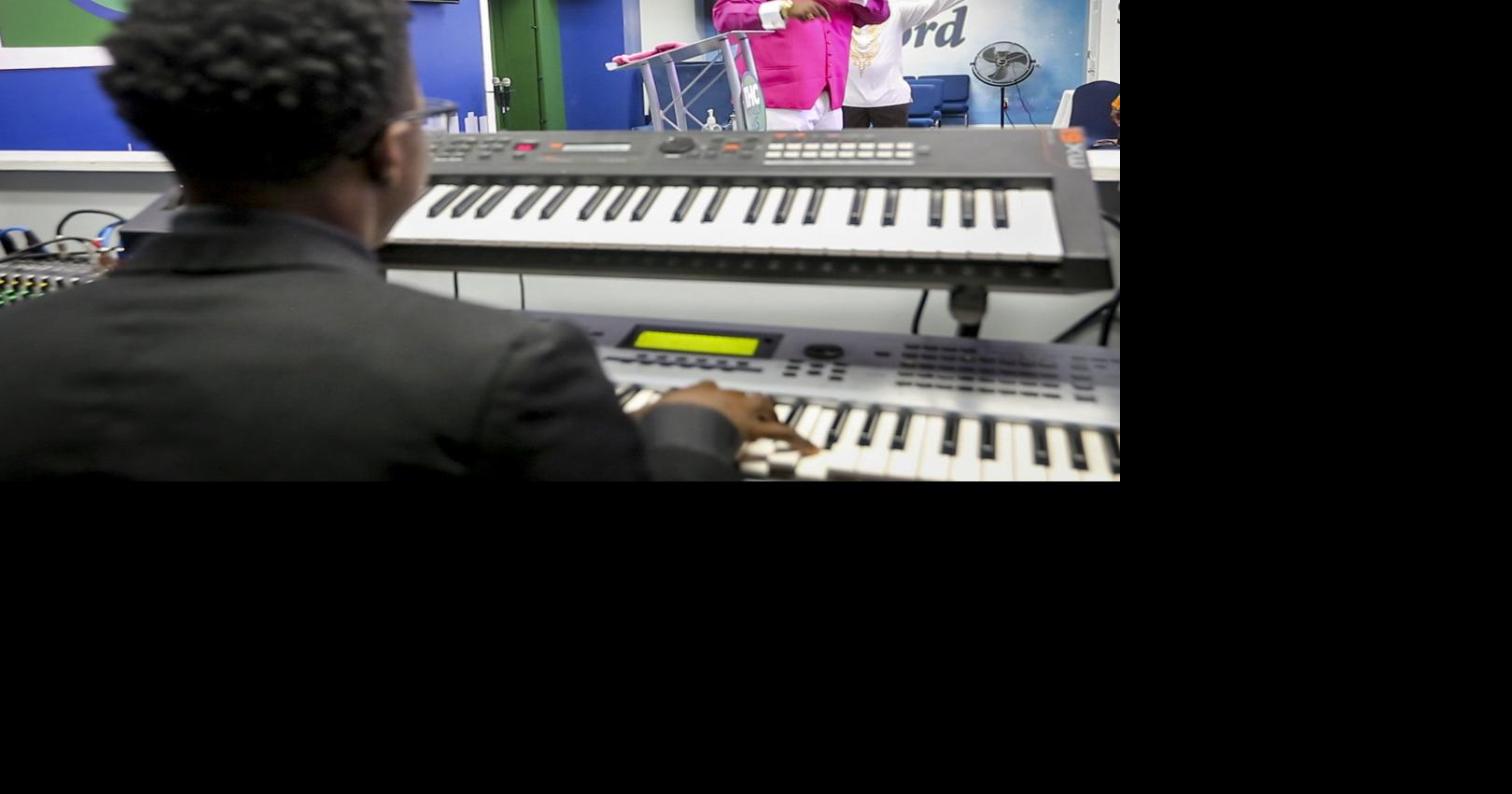 A Charleston father and son’s musical bond translates from church to