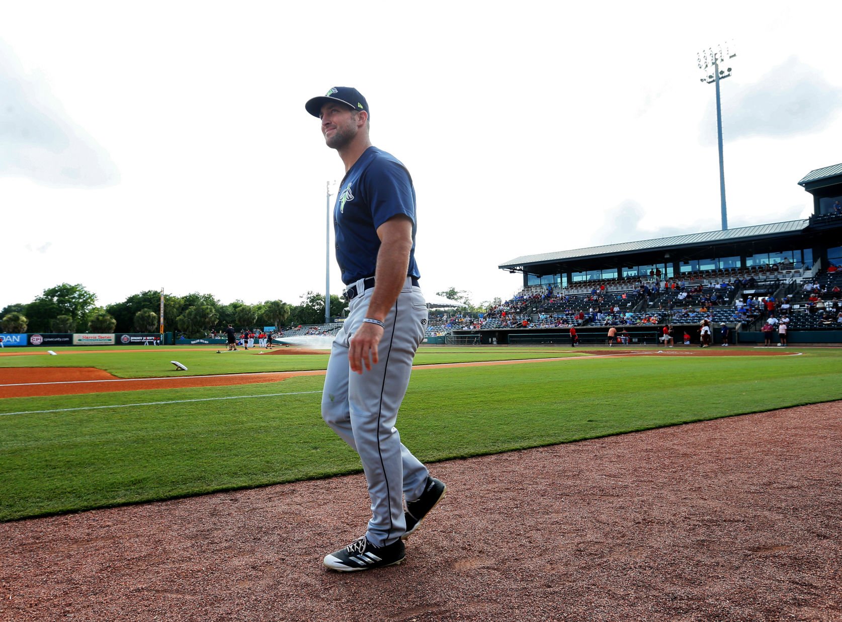 Tebow ends 1st half of his 1st pro season with 3 strikeouts
