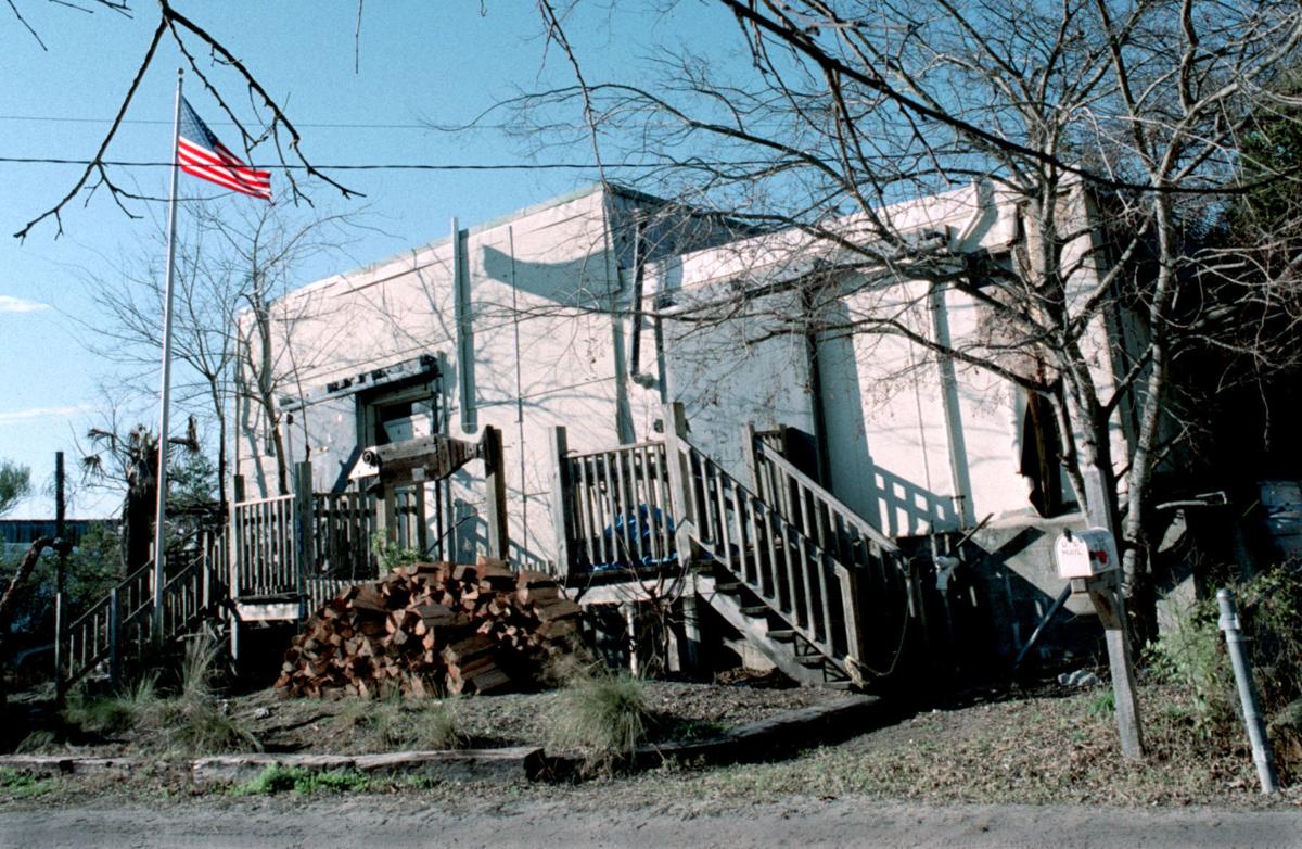 Fred Scott Founder Of The Wreck And Champion Of Shem Creek Shrimping Culture Dies At 87 Raskin Around Postandcourier Com