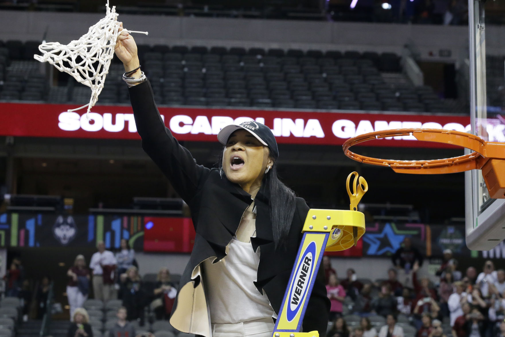 Gamecocks Coach Dawn Staley Basking In A National Championship That Was ...