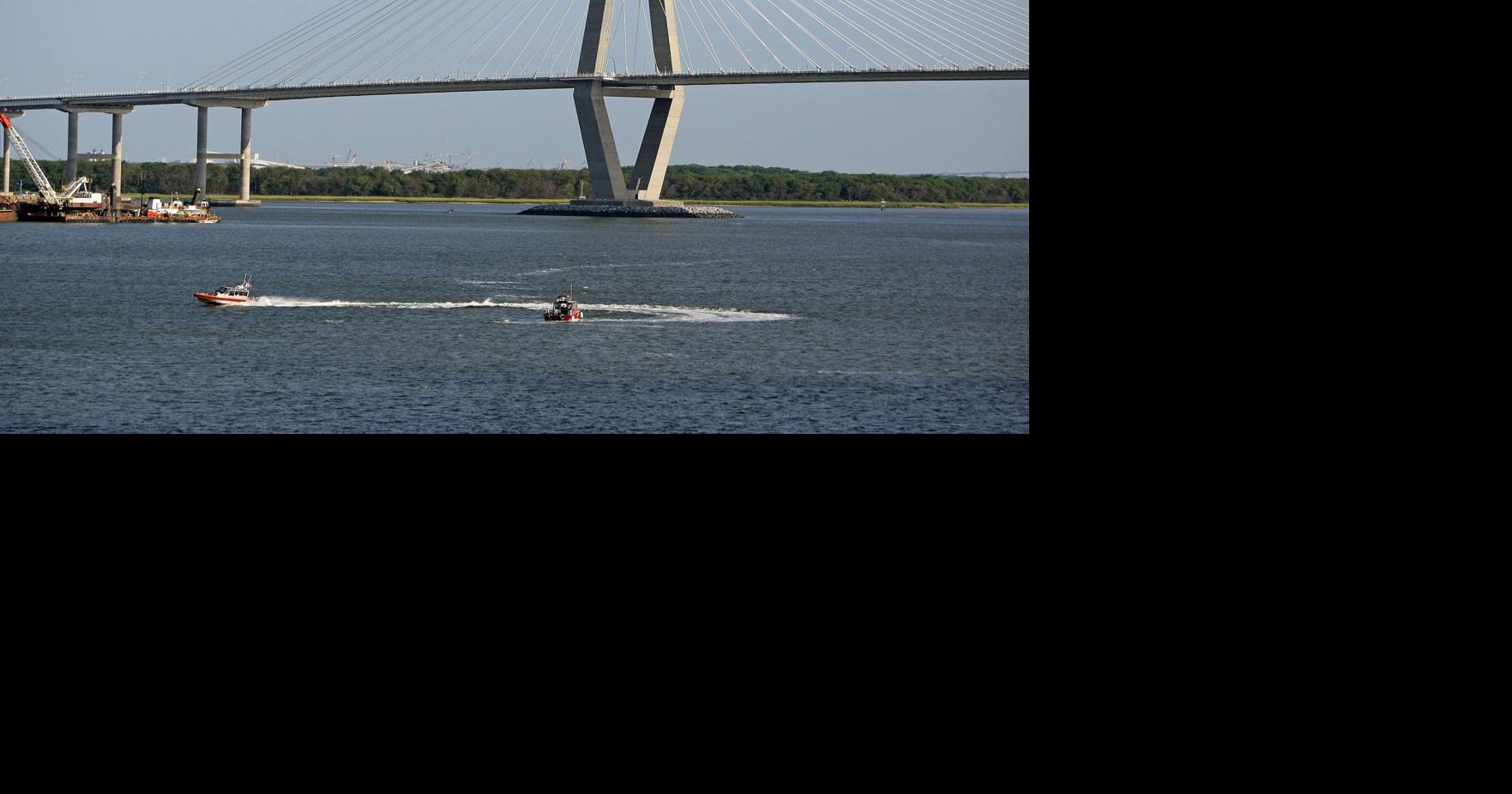 Three rescued after boat crashes into dredge pipe near Ravenel Bridge |  News 