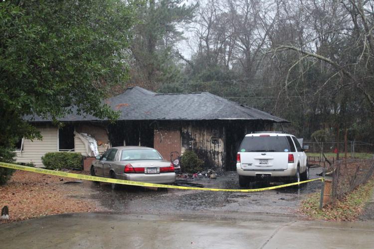 Early morning fire kills Aiken woman; daughter in critical condition