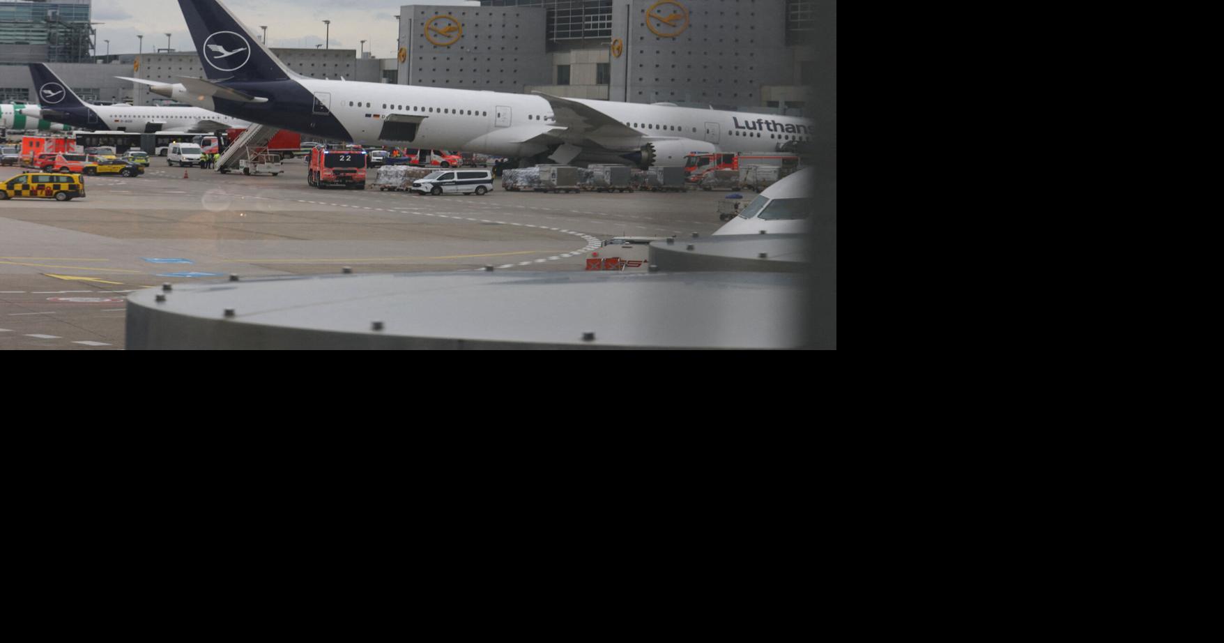 Nose gear on SC-built 787 collapses in Germany, injuring several airline workers