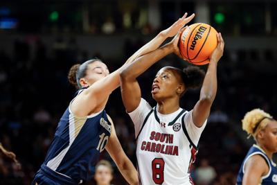 Gamecocks dethrone Queens in final tuneup before Vegas tournament